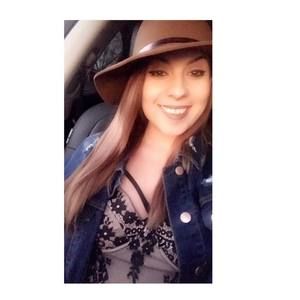 Meet your Posher, Rina